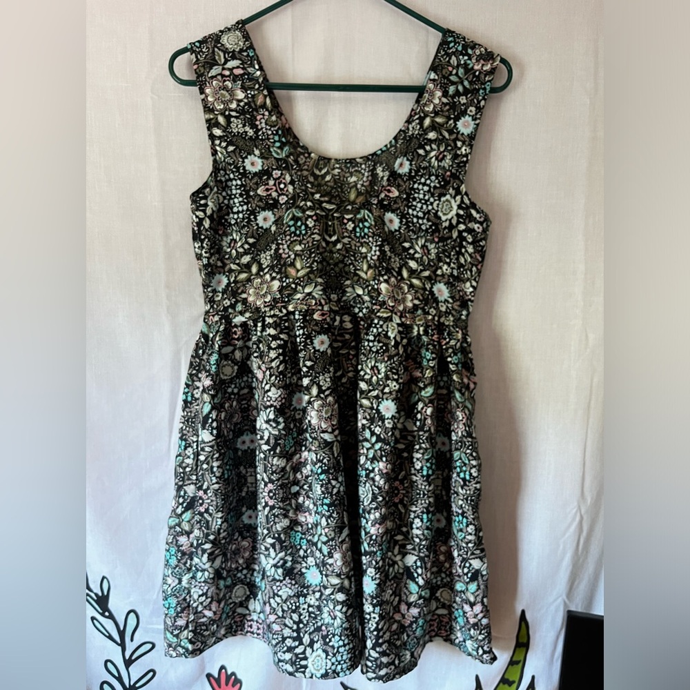 Billabong women’s floral sleeveless mini dress w/ POCKETS size small petite